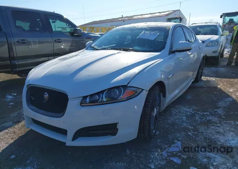 2015 Jaguar Xf 3.0 Portfolio/3.0 Sport z USA, uszkodzony, nr VIN SAJWJ0FF3F8U69128
